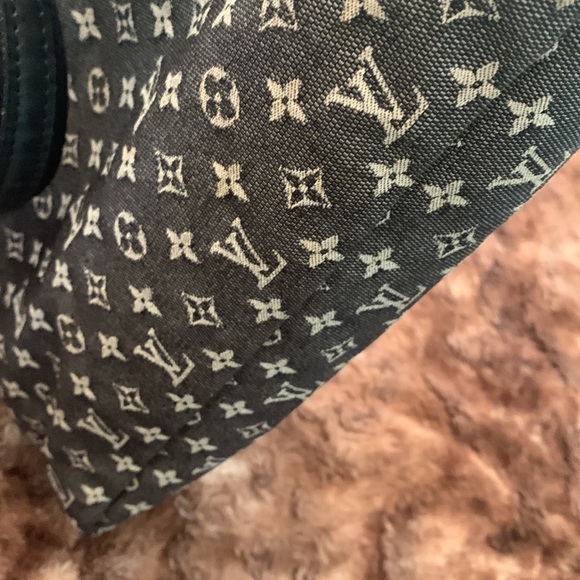 Beautiful black and white Luis Vuitton bag - Picture 3 of 7